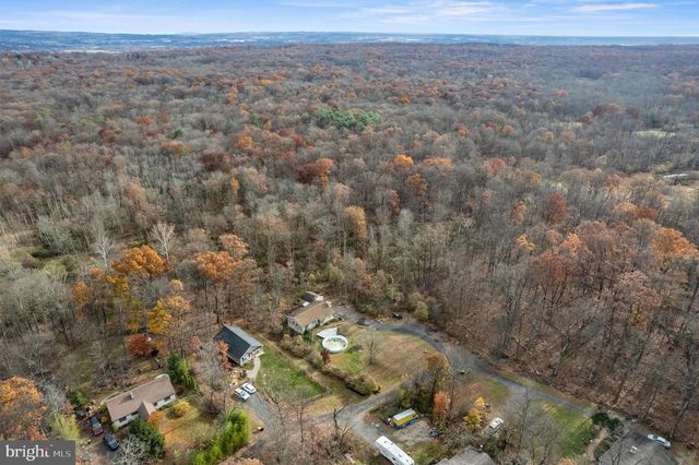 1545 OAK LN, Upper Black Eddy, PA 18972