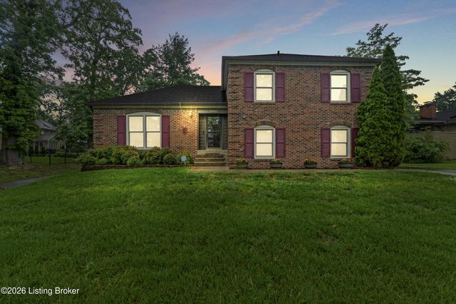 10521 Applecross Way, Louisville, KY 40223