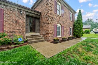 10521 Applecross Way, Louisville, KY 40223