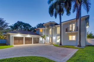 8479 SW 122nd St, Miami, FL 33156