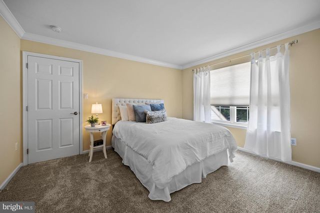 5 TRAKENNER WALK, Sewell, NJ 08080