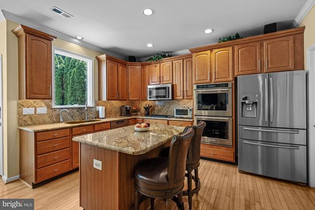 5 TRAKENNER WALK, Sewell, NJ 08080