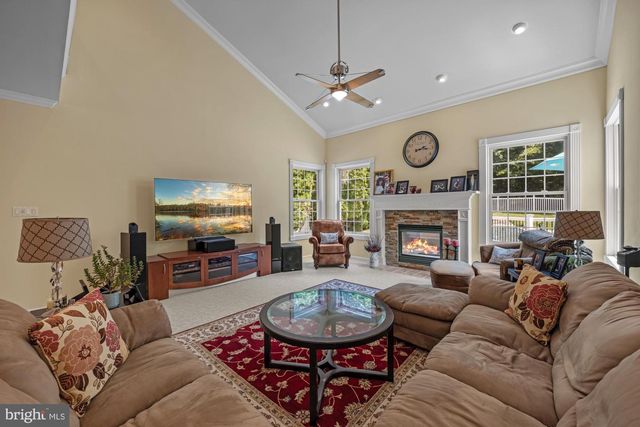 5 TRAKENNER WALK, Sewell, NJ 08080