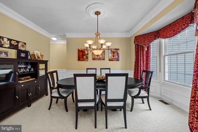 5 TRAKENNER WALK, Sewell, NJ 08080