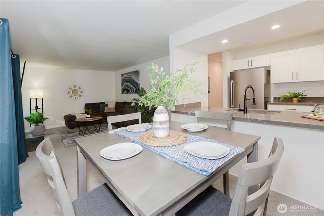 2949 SE Mile Hill Drive #C2, Port Orchard, WA 98366