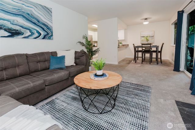 2949 SE Mile Hill Drive #C2, Port Orchard, WA 98366