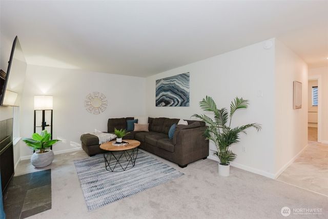 2949 SE Mile Hill Drive #C2, Port Orchard, WA 98366