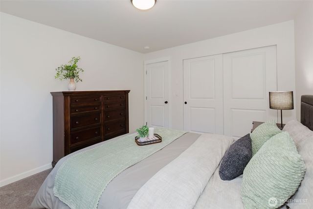 2949 SE Mile Hill Drive #C2, Port Orchard, WA 98366