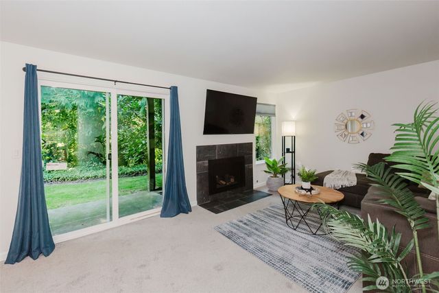 2949 SE Mile Hill Drive #C2, Port Orchard, WA 98366