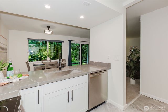 2949 SE Mile Hill Drive #C2, Port Orchard, WA 98366