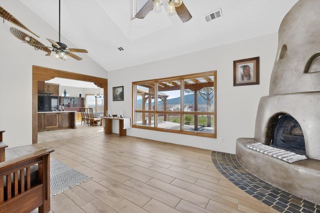 2516 Nogales Road NE, Rio Rancho, NM 87144