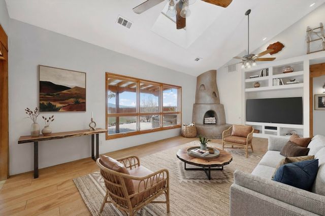 2516 Nogales Road NE, Rio Rancho, NM 87144