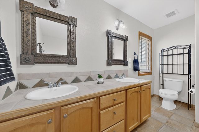 2516 Nogales Road NE, Rio Rancho, NM 87144