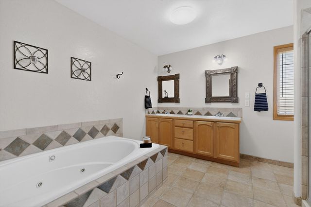 2516 Nogales Road NE, Rio Rancho, NM 87144