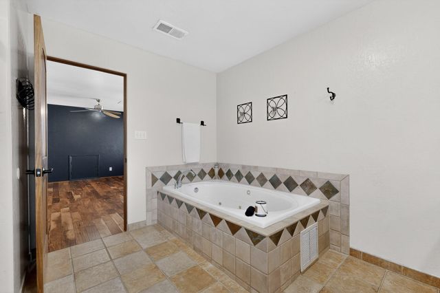 2516 Nogales Road NE, Rio Rancho, NM 87144