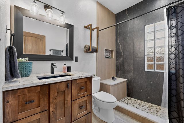 2516 Nogales Road NE, Rio Rancho, NM 87144