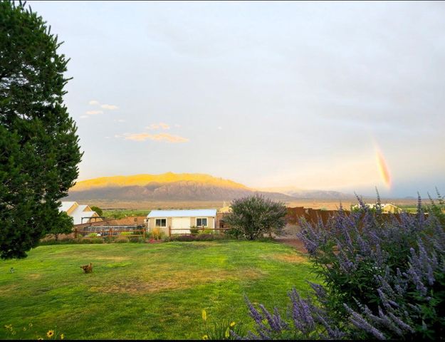 2516 Nogales Road NE, Rio Rancho, NM 87144