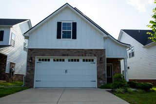 2218 Welltown Ln, Murfreesboro, TN 37128
