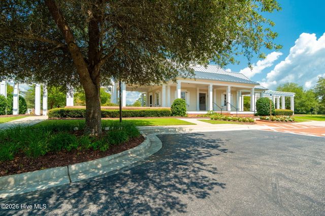 742 Cannonsgate Drive, Newport, NC 28570