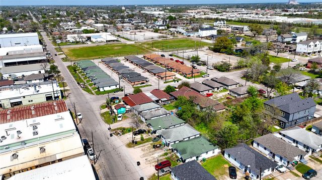 2916 Chapman Street, Houston, TX 77009