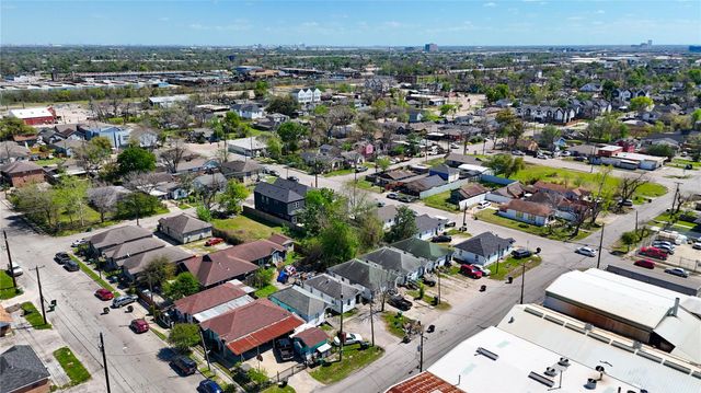 2916 Chapman Street, Houston, TX 77009