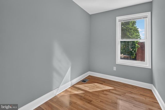 1217 S 58TH ST, Philadelphia, PA 19143