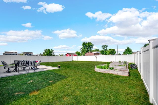10454 Privet Drive, Crown Point, IN 46307