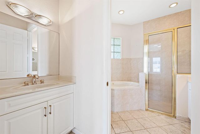 1630 SE 11th Street, Fort Lauderdale, FL 33316