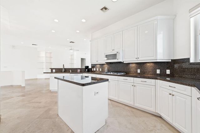 1630 SE 11th Street, Fort Lauderdale, FL 33316
