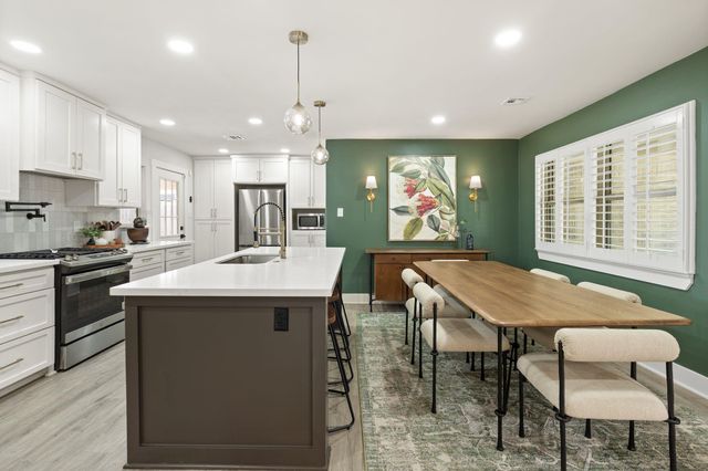 5113 W 43rd Street, Houston, TX 77092