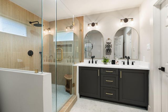 5113 W 43rd Street, Houston, TX 77092