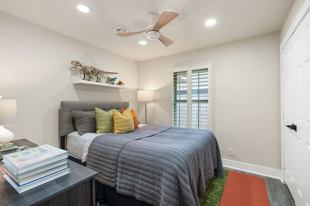 5113 W 43rd Street, Houston, TX 77092