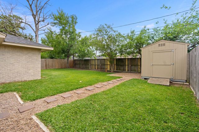 5113 W 43rd Street, Houston, TX 77092
