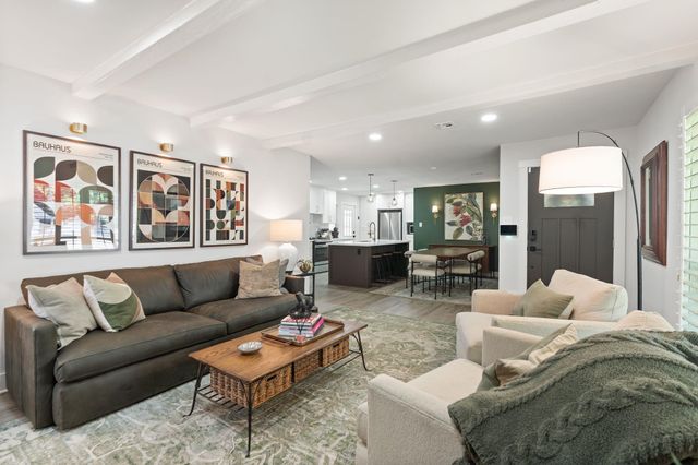 5113 W 43rd Street, Houston, TX 77092