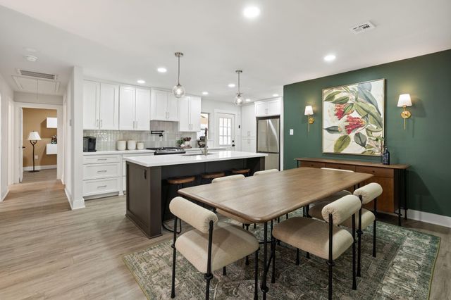 5113 W 43rd Street, Houston, TX 77092