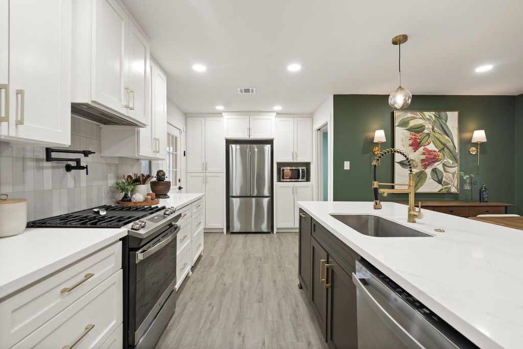 5113 W 43rd Street, Houston, TX 77092