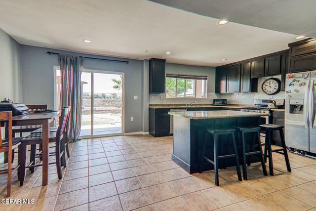 6372 Franklin Ridge Drive, El Paso, TX 79912