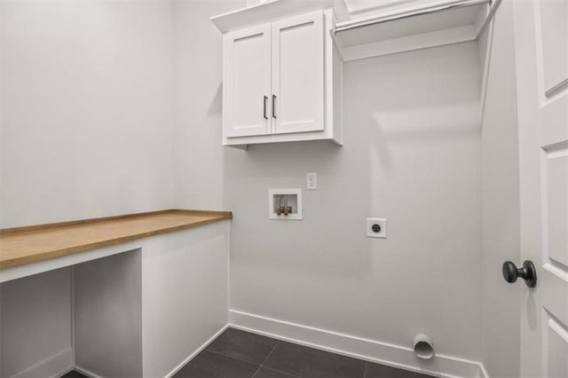 4104 SE Adams Drive, Blue Springs, MO 64014