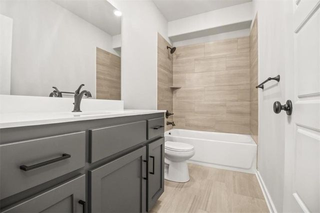 4104 SE Adams Drive, Blue Springs, MO 64014