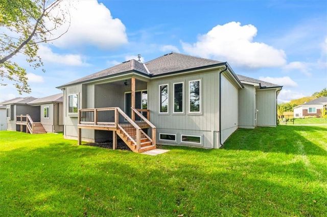 4104 SE Adams Drive, Blue Springs, MO 64014