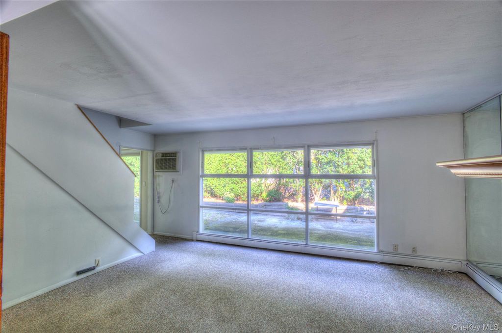 49 Radcliff Avenue, Port Washington, NY 11050 — photo 3