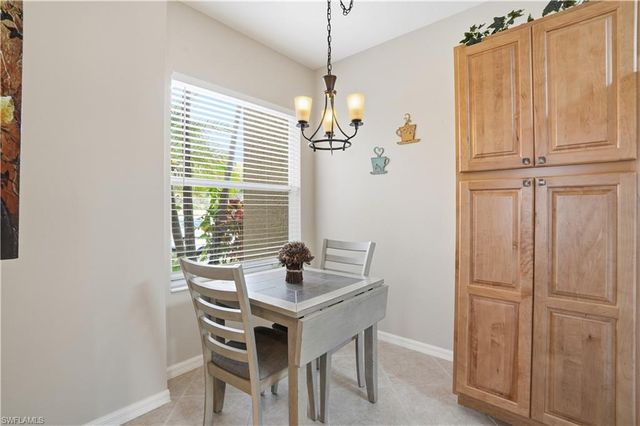 6560 Huntington Lakes CIR 104, Naples, FL 34119