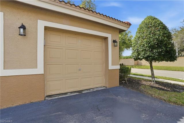 6560 Huntington Lakes CIR 104, Naples, FL 34119