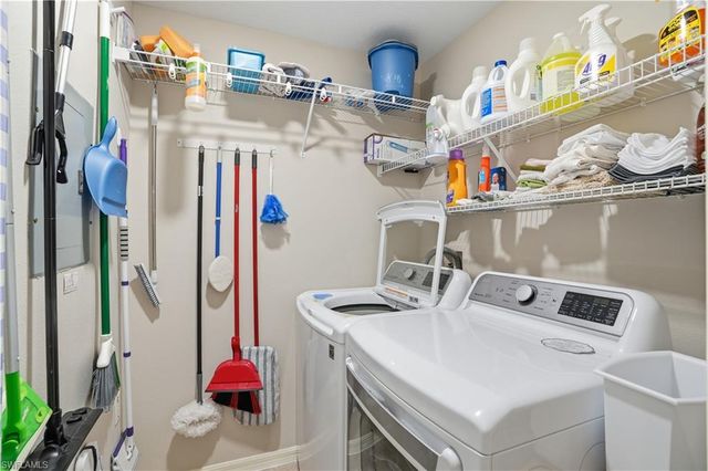 6560 Huntington Lakes CIR 104, Naples, FL 34119