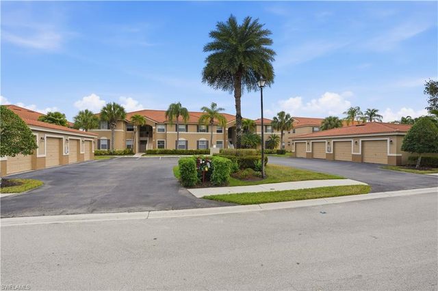 6560 Huntington Lakes CIR 104, Naples, FL 34119