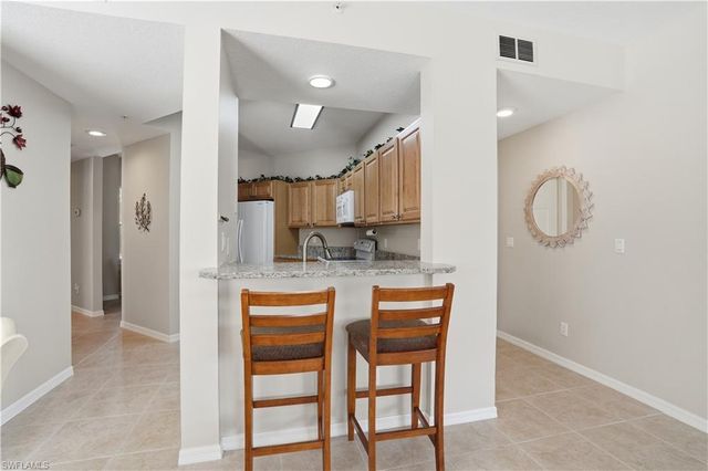 6560 Huntington Lakes CIR 104, Naples, FL 34119