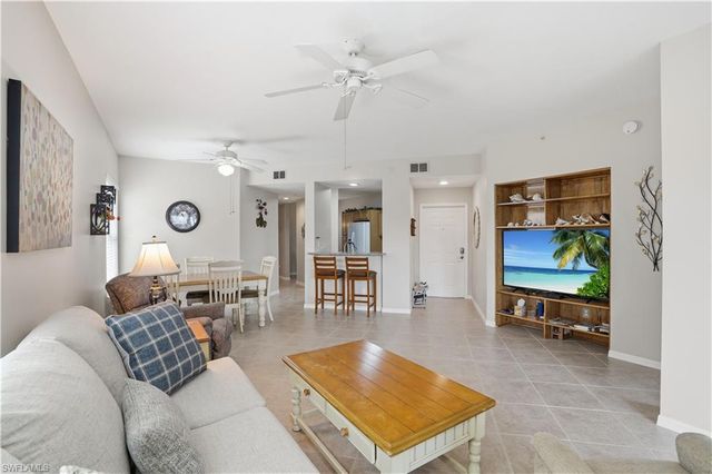 6560 Huntington Lakes CIR 104, Naples, FL 34119