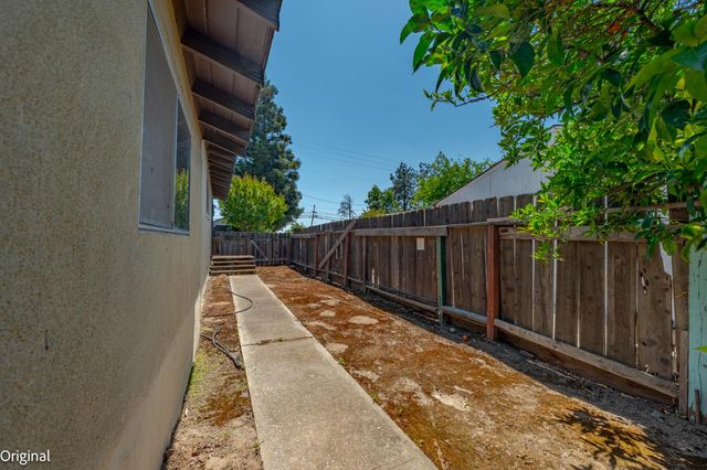 2029 W State Highway 140, Merced, CA 95341