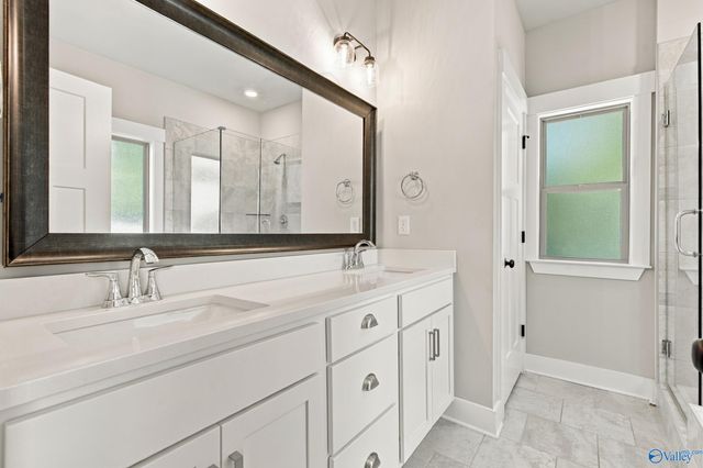 15435 Ironcrest Drive NW, Harvest, AL 35749