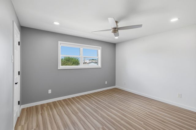 2651 Via Ventura Circle, Carrollton, TX 75006